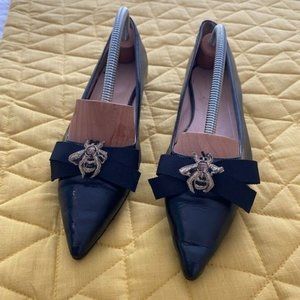 Gucci ballet flat - pointed toe - bumble bee and ribbon